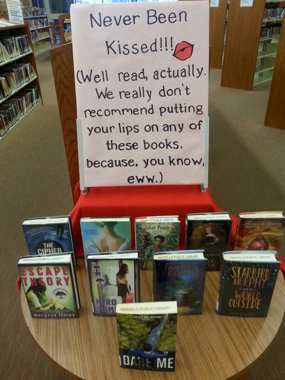 26 Funny Library Displays That Prove Librarians Are Incredibly Clever