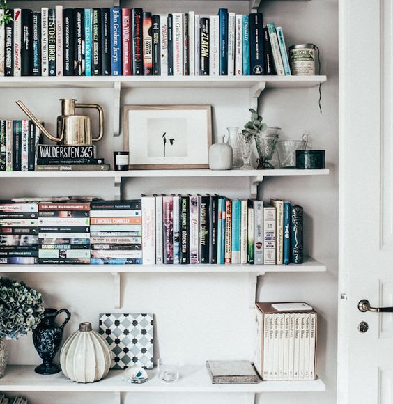 23 Gorgeously Organized Bookshelves To Inspire Your New Year S