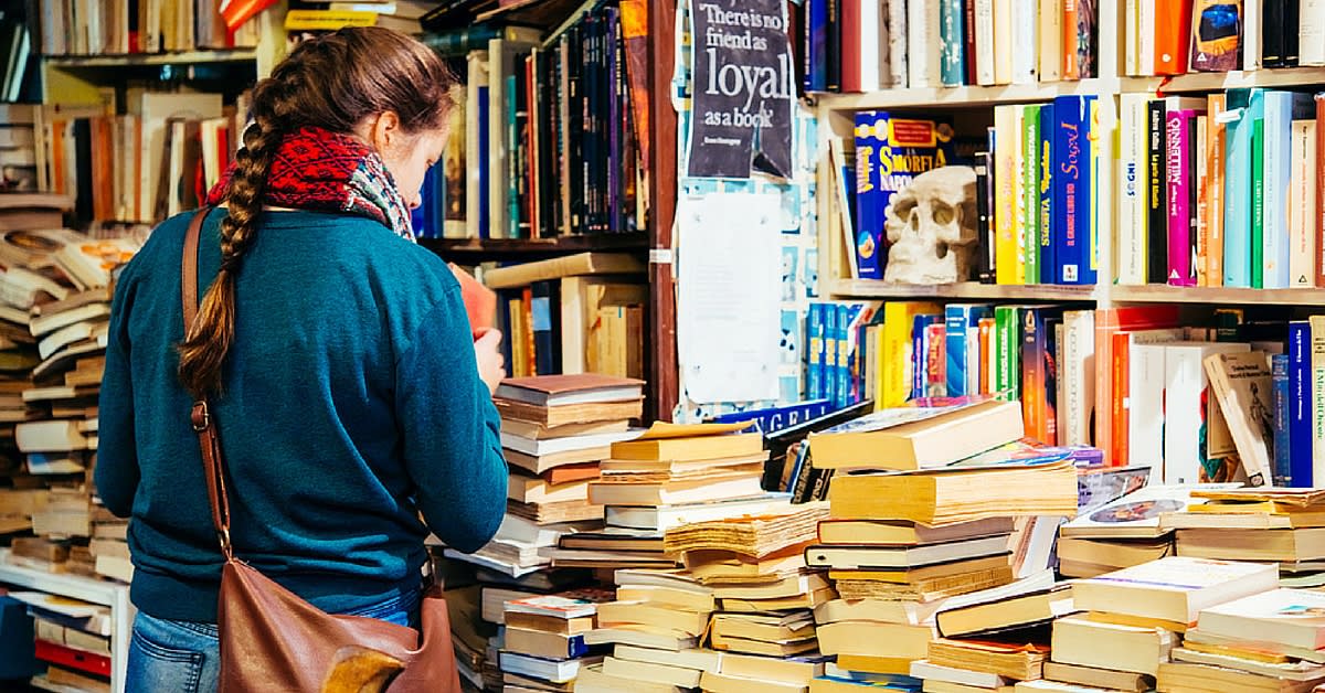 School reading list. Книжный бум. Buying a book Bookshop. Billet m. "busy Bookshop". Few School books.